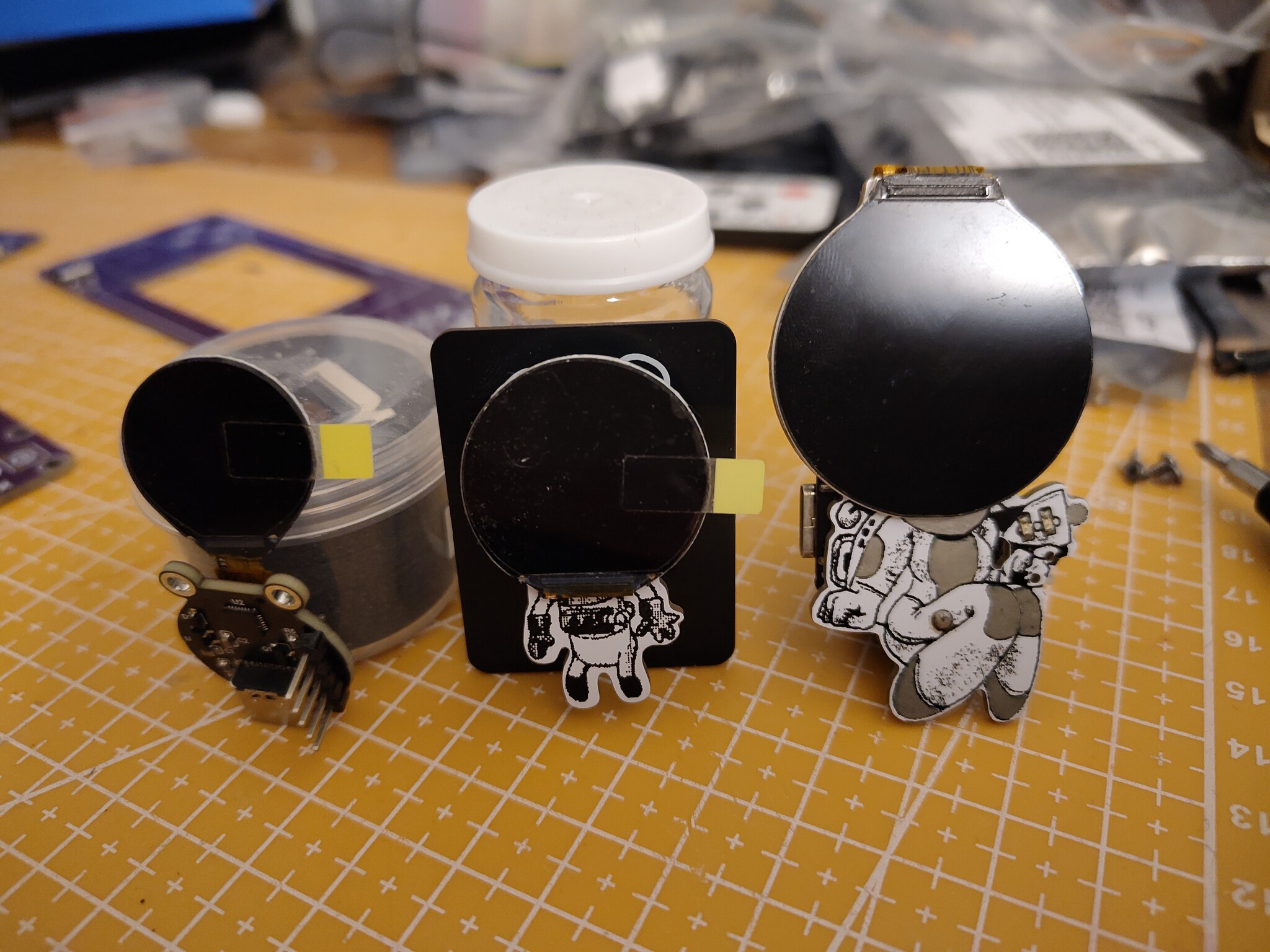 Round displays of different sizes.